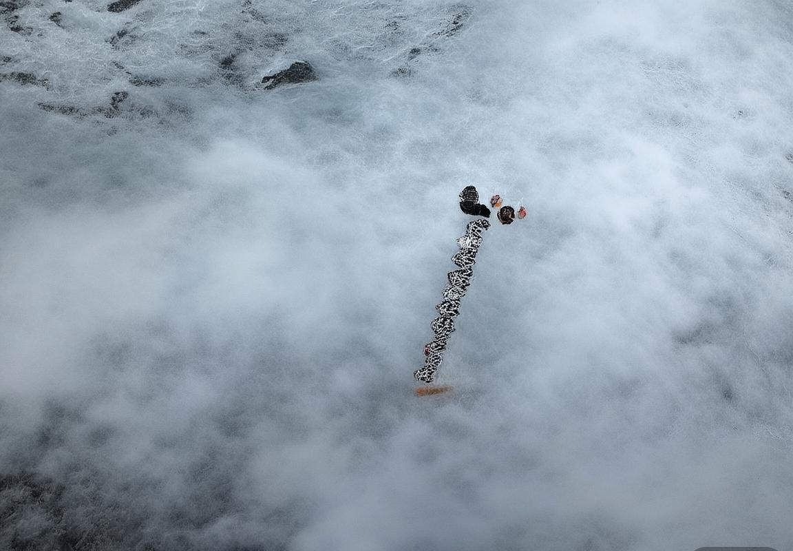 弗莱顿与曼城比赛因恶劣天气延期：影响与展望